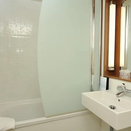 호텔 Campanile Arras - Saint-nicolas 3*